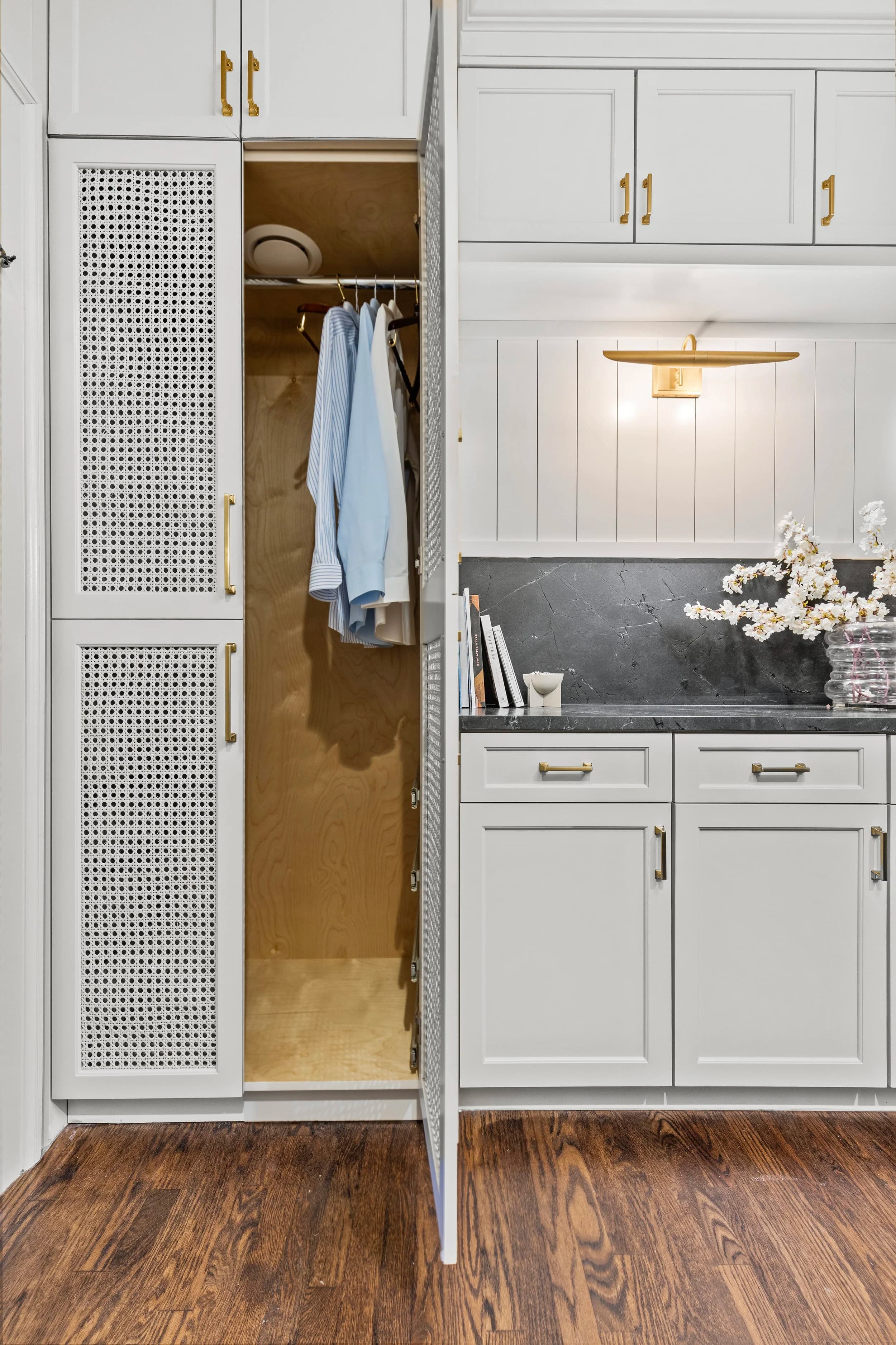 Beverly Remodel kitchen and living area — Royal Building Group custom home, Charlotte, NC