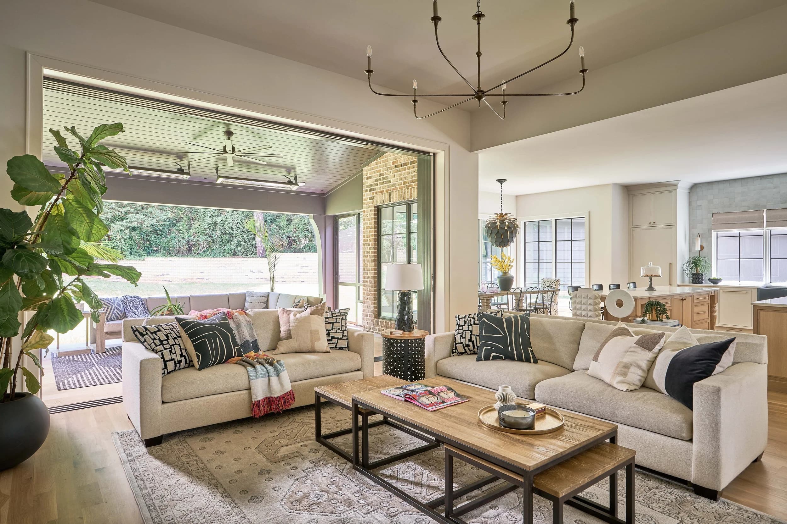 Byerly kitchen and living area — Royal Building Group custom home, Charlotte, NC