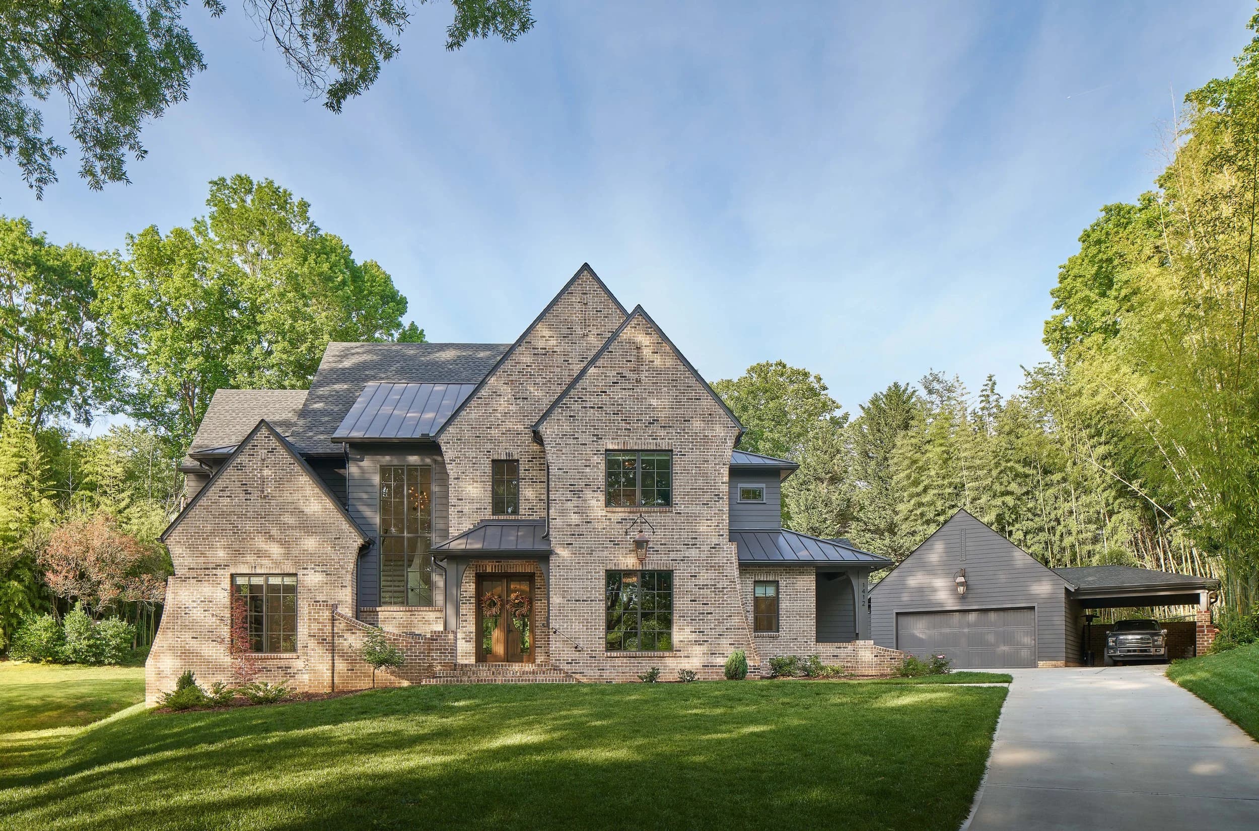 Byerly interior living space — custom luxury home in Charlotte, NC