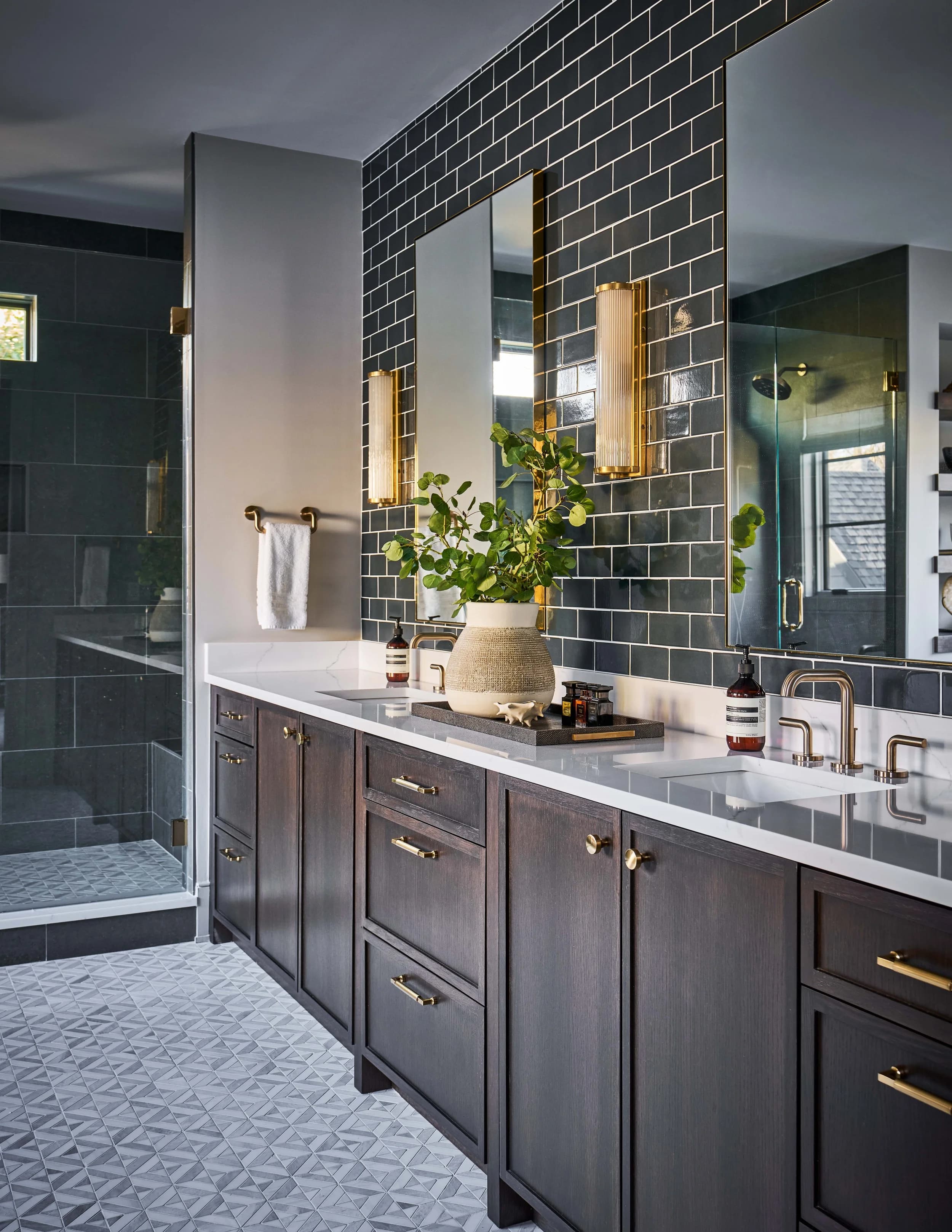 Chesterfield II architectural detail — Royal Building Group custom home, Charlotte, NC