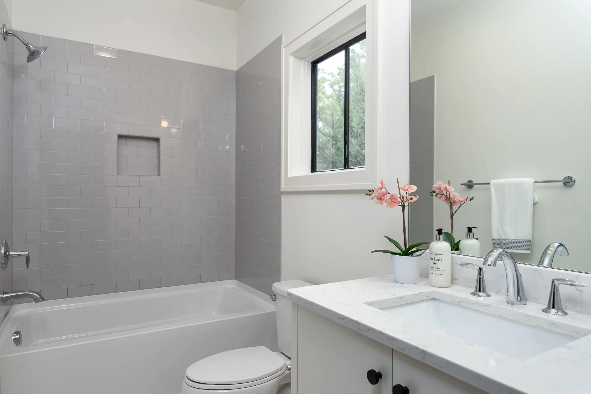 Laburnum I bedroom and bathroom — luxury custom home in Charlotte, NC