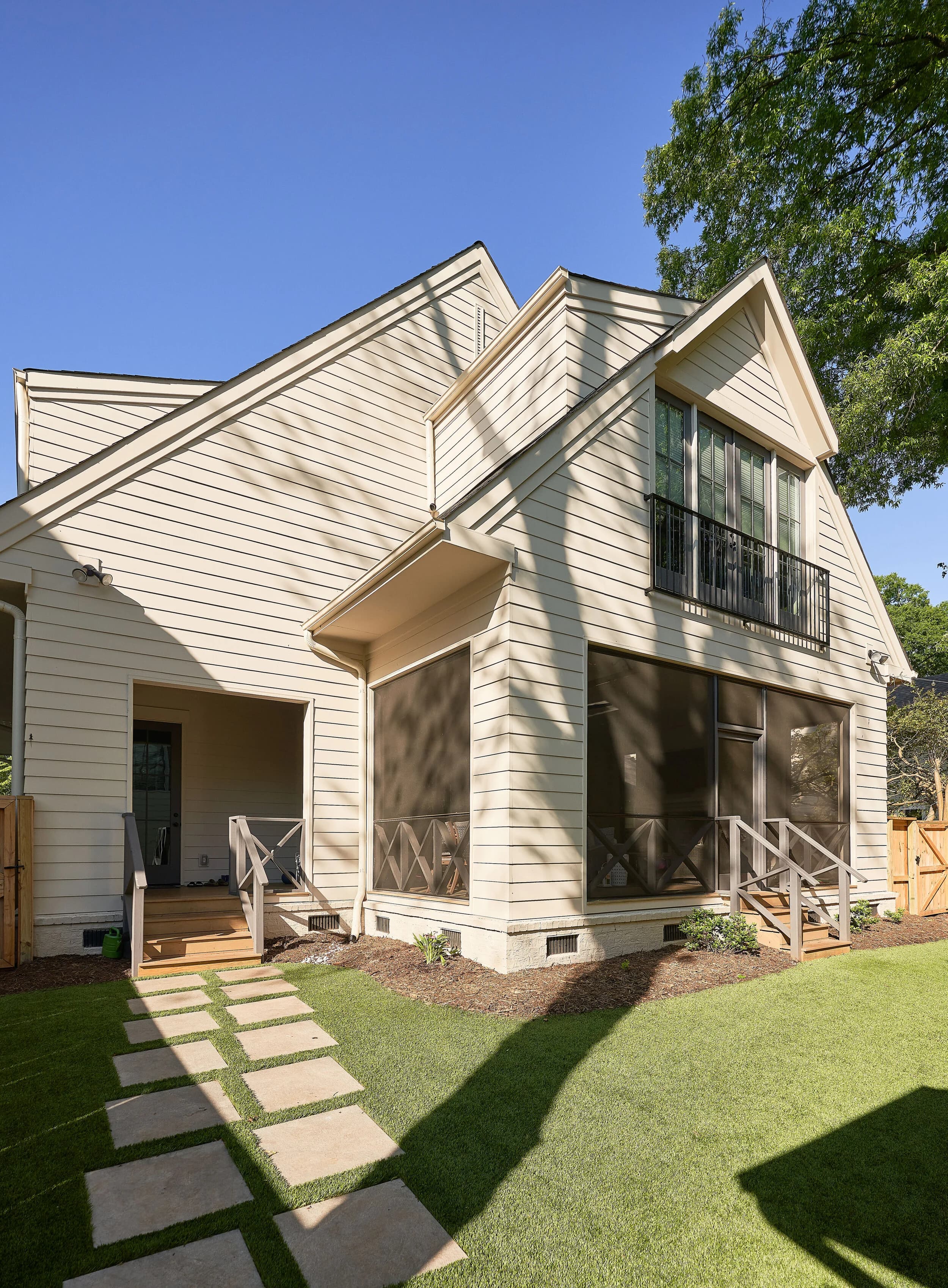 Laburnum II architectural detail — Royal Building Group custom home, Charlotte, NC