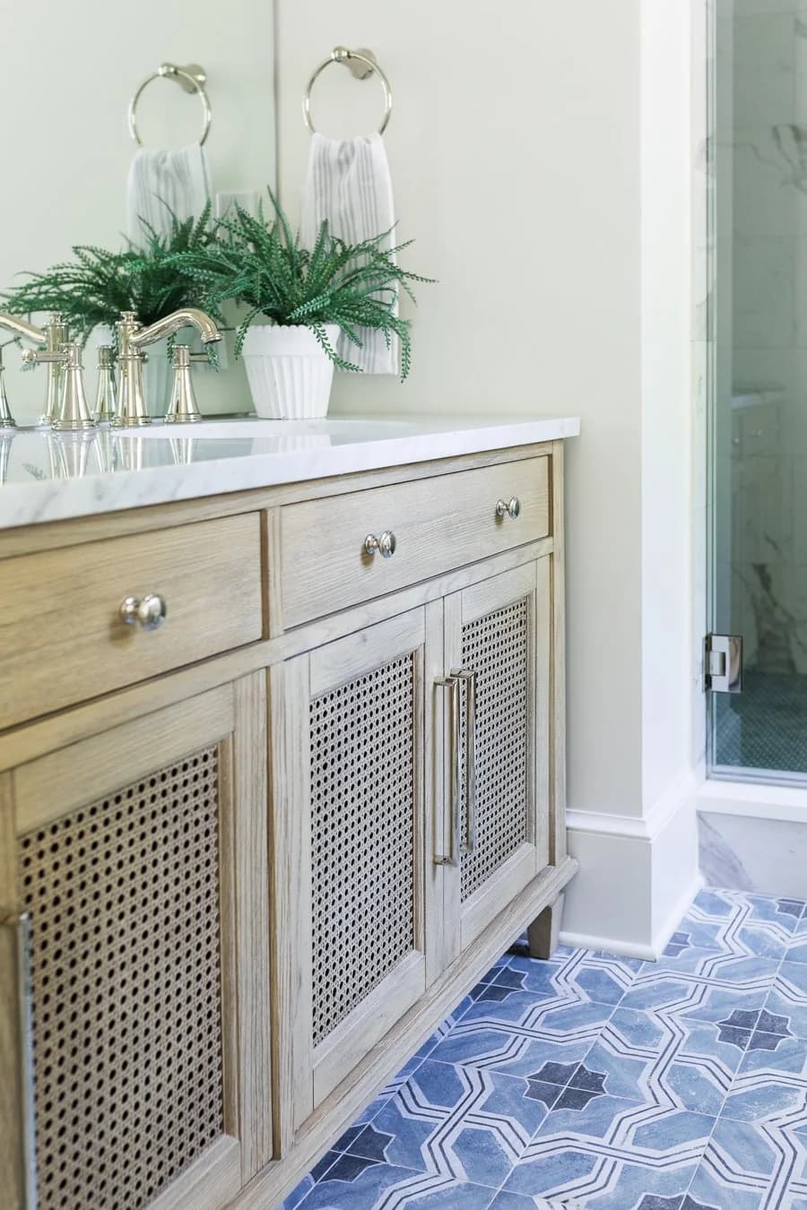Laburnum III kitchen and living area — Royal Building Group custom home, Charlotte, NC