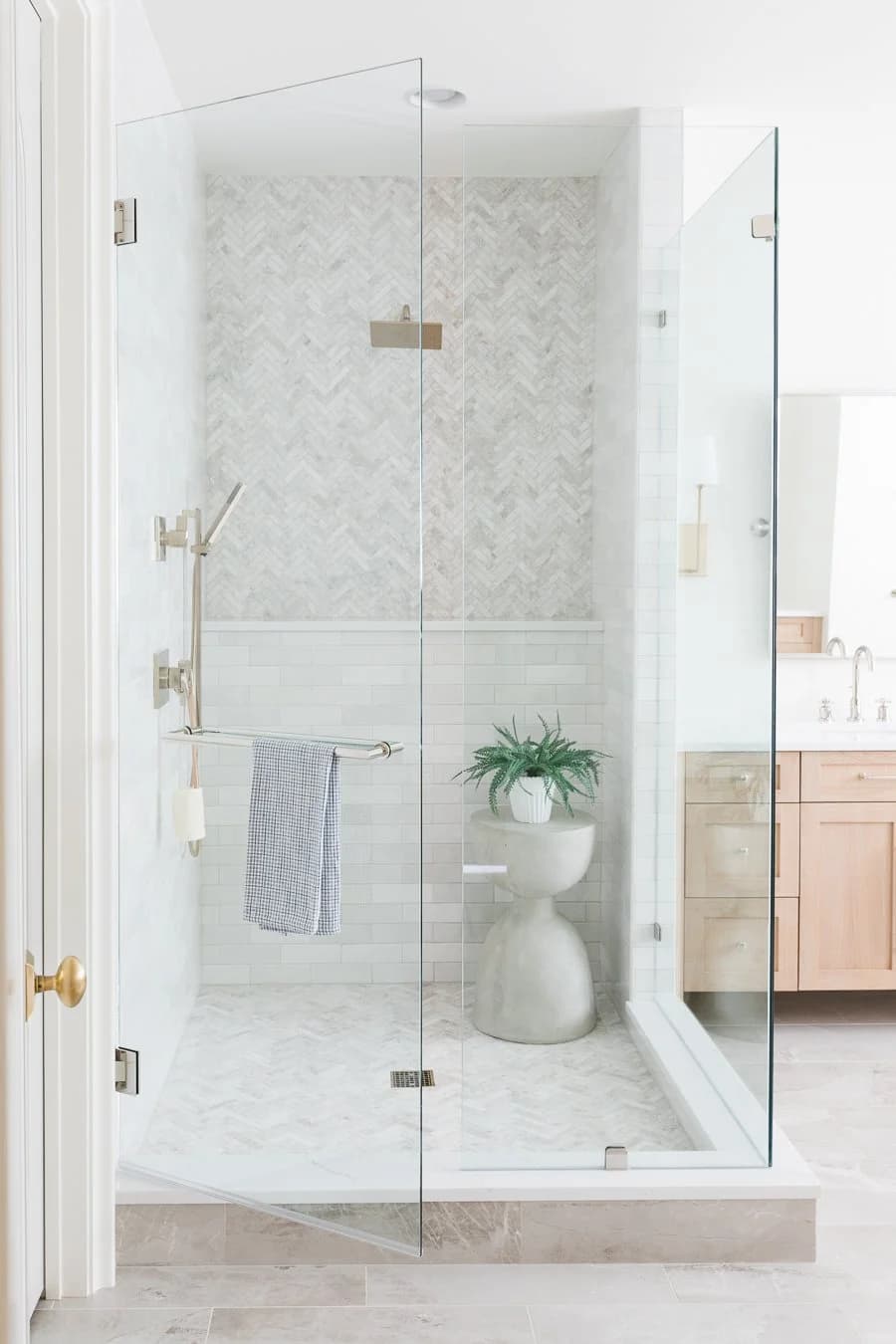 Laburnum III architectural detail — Royal Building Group custom home, Charlotte, NC