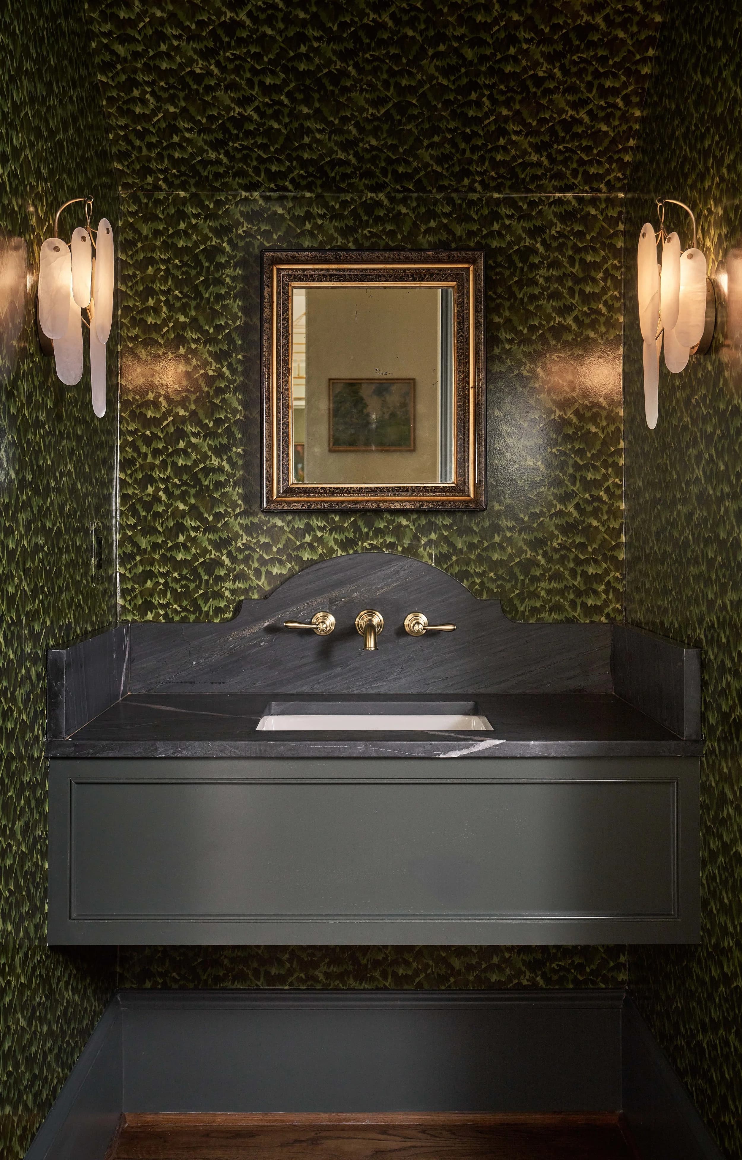 Queens Road architectural detail — Royal Building Group custom home, Charlotte, NC