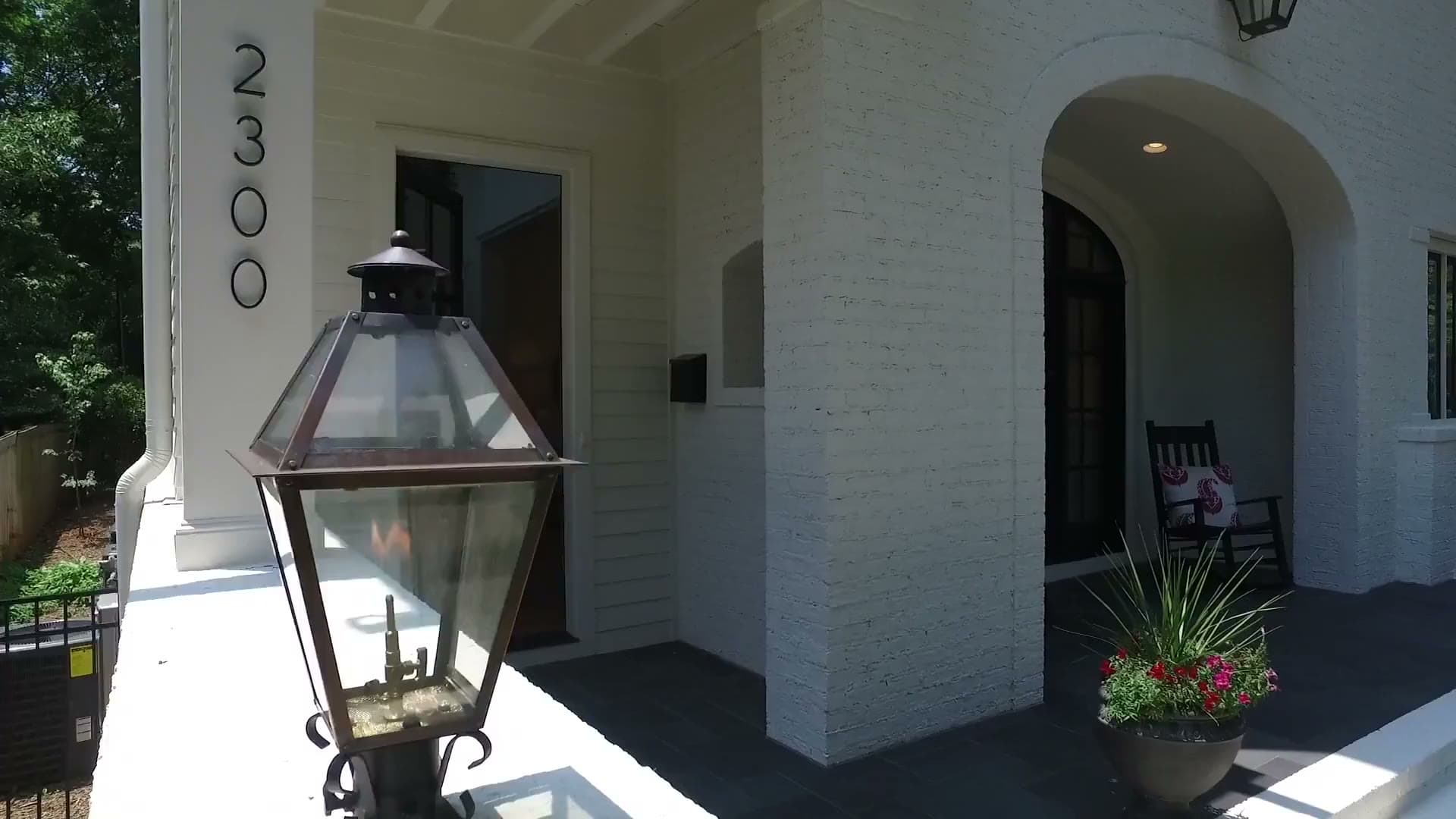 2300 Bay Street — Royal Building Group custom home entry